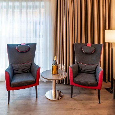 Plaza Premium Den Haag City Center Exterior photo
