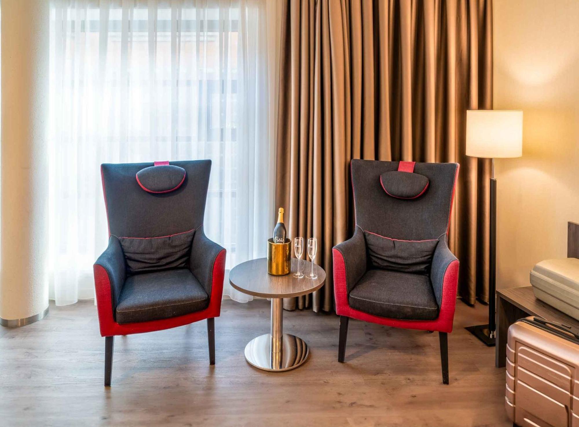 Plaza Premium Den Haag City Center Exterior photo