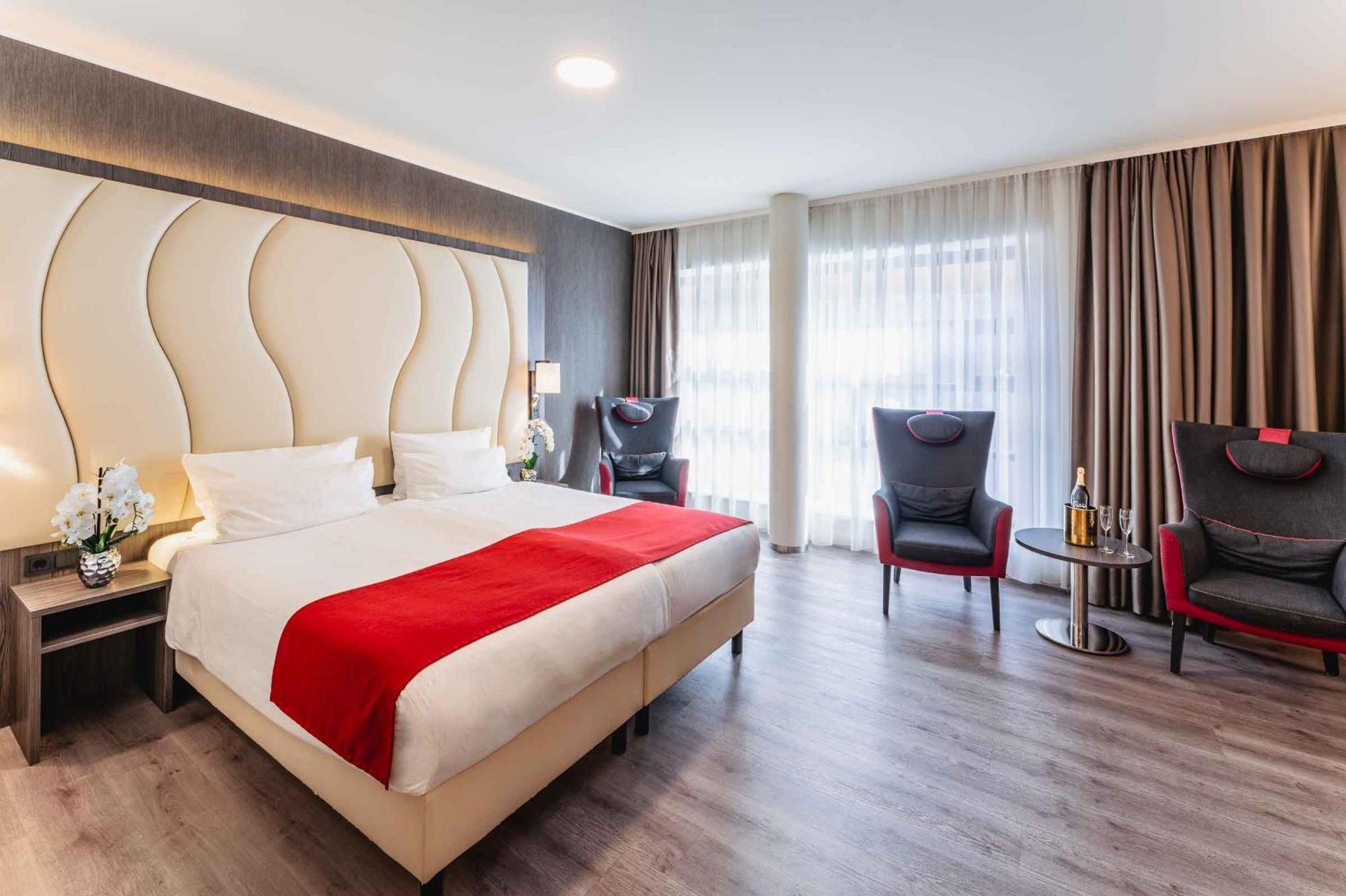 Plaza Premium Den Haag City Center Exterior photo