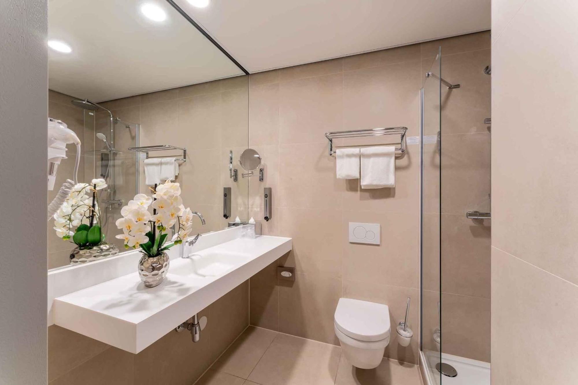 Plaza Premium Den Haag City Center Room photo